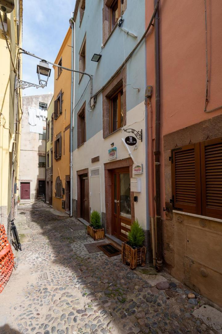S'Apposentu - Un'Angolo Di Paradiso Con La Vista Sul Castello Bosa Buitenkant foto
