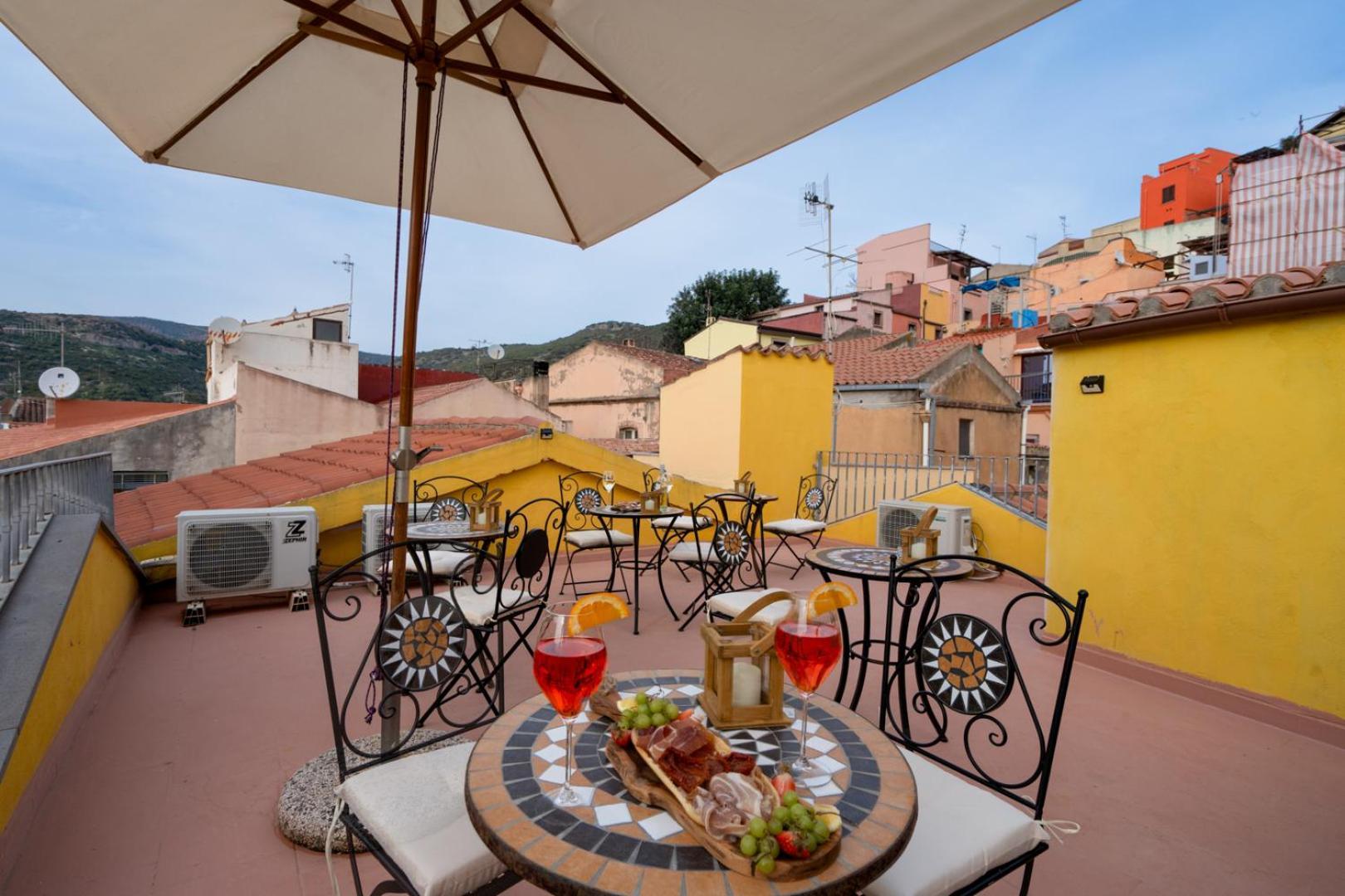 S'Apposentu - Un'Angolo Di Paradiso Con La Vista Sul Castello Bosa Buitenkant foto