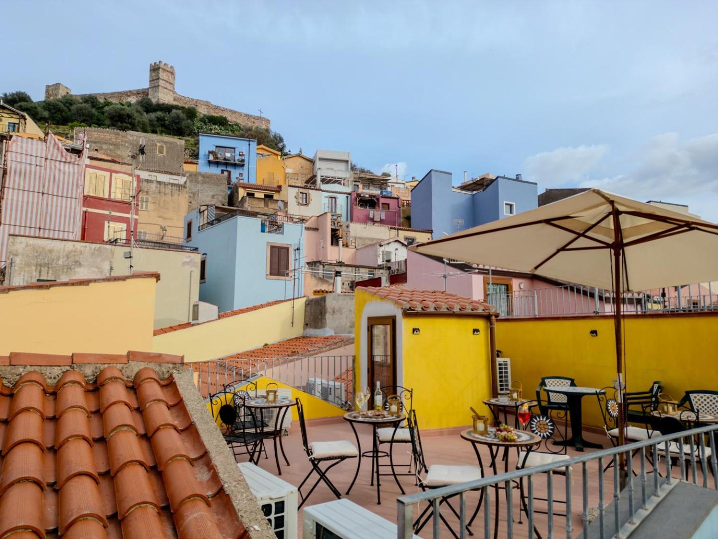 S'Apposentu - Un'Angolo Di Paradiso Con La Vista Sul Castello Bosa Buitenkant foto