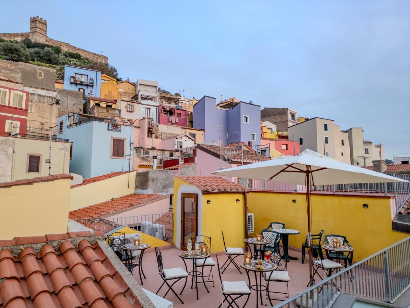 S'Apposentu - Un'Angolo Di Paradiso Con La Vista Sul Castello Bosa Buitenkant foto